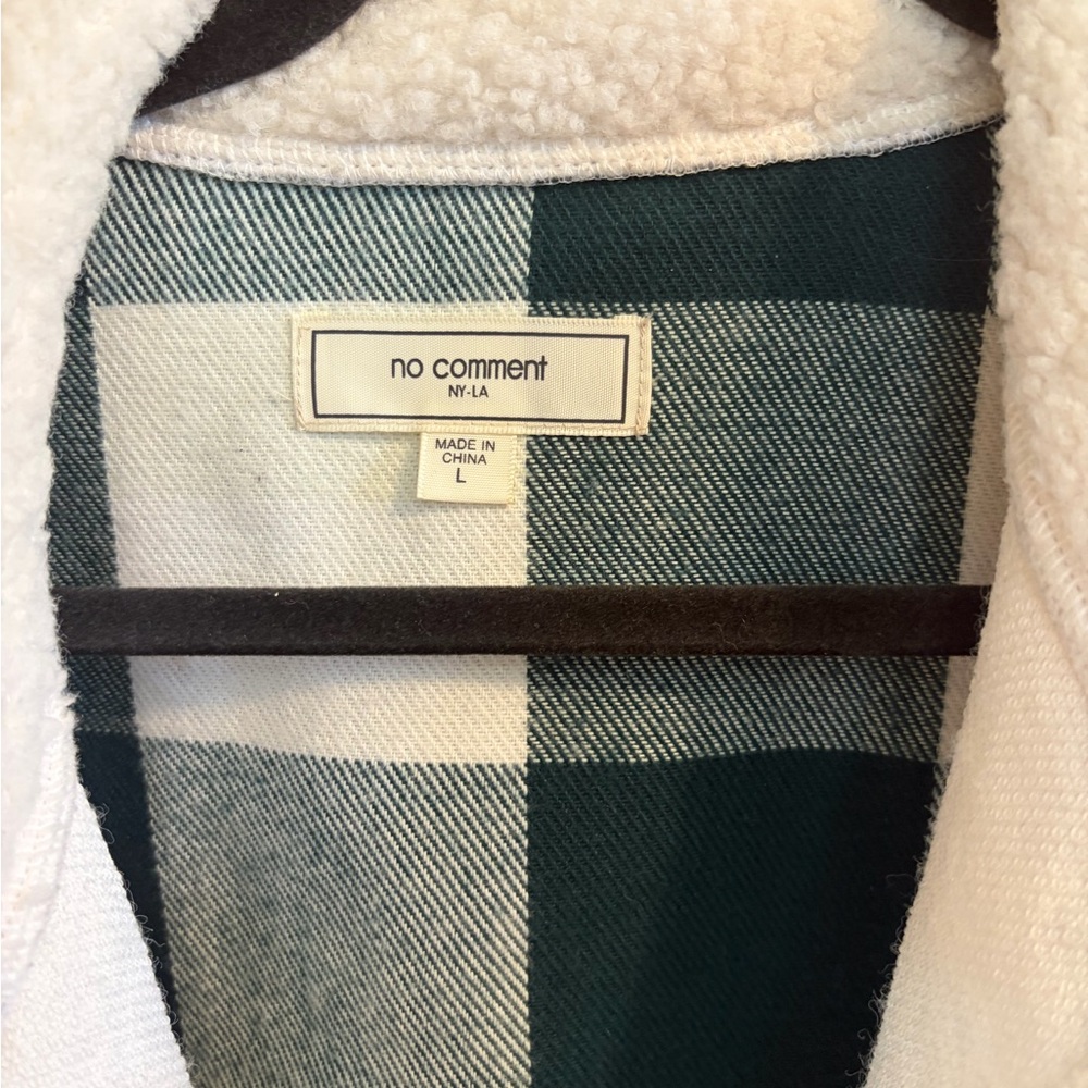Cozy White & Green Plaid Sherpa Jacket L EUC - Picture 3 of 4